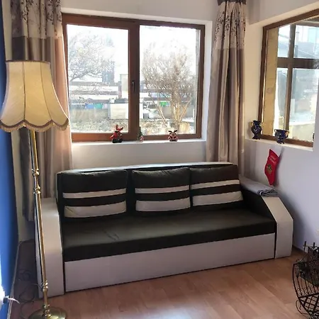 شقة One Bedroom Flat With Garden And Barbeque