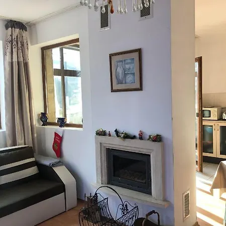 One Bedroom Flat With Garden And Barbeque شقة