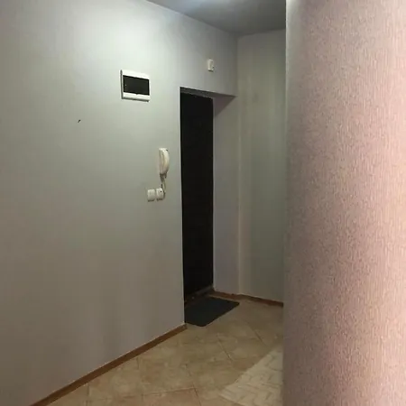 شقة One Bedroom Flat With Garden And Barbeque *