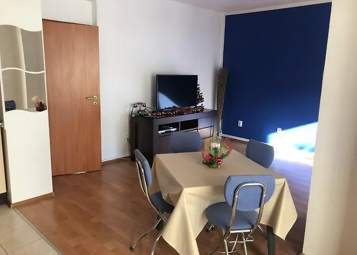 Apartment One Bedroom Flat With Garden And Barbeque *