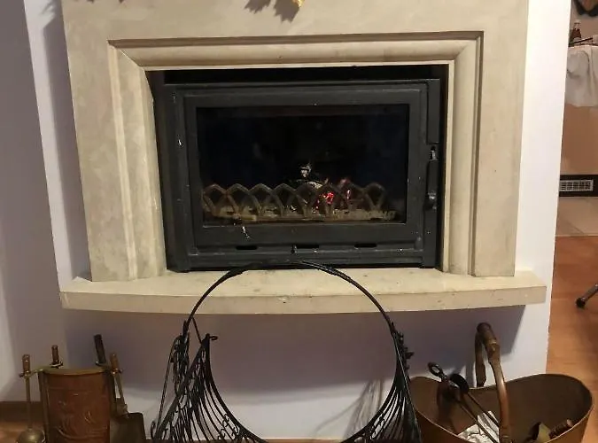 One Bedroom Flat With Garden And Barbeque Apartment